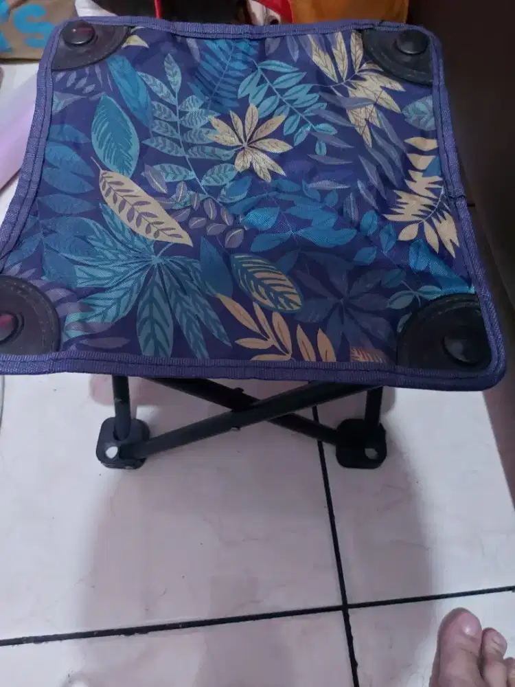 Bangku lipat duduk bisa di bawa kemana2 kaki besi