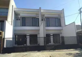 Rumah baru gress 2 lantai buagus wisma mukti lokasi strategis