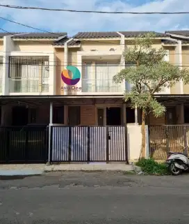 Dijual cepat rumah cantik di perumahan grand galaxy city Bekasi