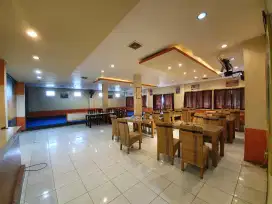 JUAL CEPAT BANGUNAN BEKAS RESTORAN LOKASI STRATEGIS DEKAT WISATA