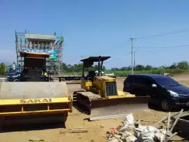 Sewa alat berat dan jasa bongkar bangunan