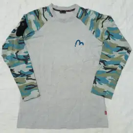 Kaos lengan panjang EVISU