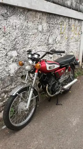 Yamaha twin rd125