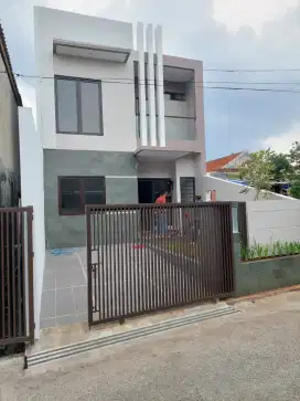 Rumah baru 2 lantai lokasi batu nunggal
