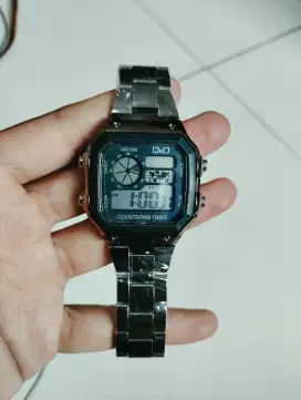 Jam Tangan Pria Digital QQ