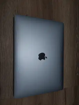 Macbook Pro 2017 256GB RAM 8GB Retina Display 13inch