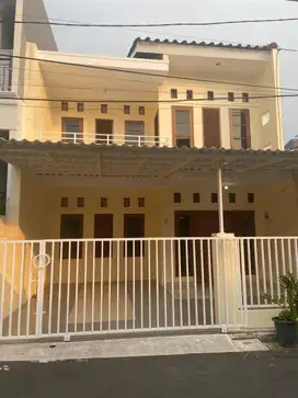 Disewakan Rumah Tebet Timur