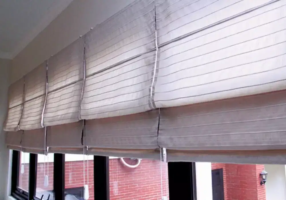 Roman shade / roman blinds