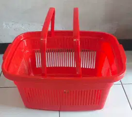 Keranjang belanja toko swalayan minimarket supermarket