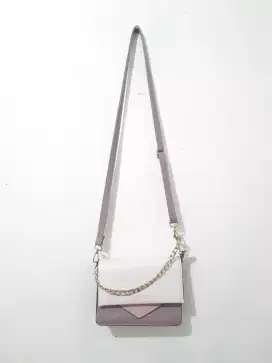 TAS CHARLES & KEITH NON ORI