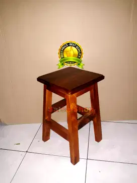 Kursi kayu murah Kuat dan kokoh 50 cm