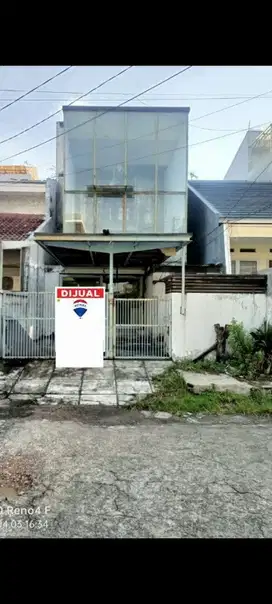 Rumah tua 2 lantai.
Hitung jual tanah saja.
Lokasi Kelapa Gading