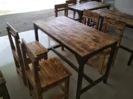 meja makan modern
