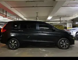 Di jual Ertiga GX 2019 tangan pertama dari baru Km.masih 11rb