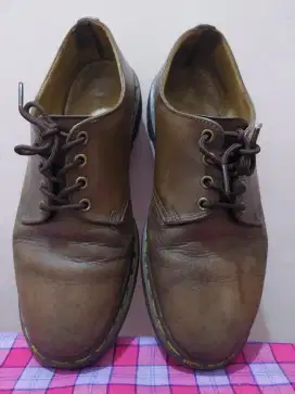 Sepatu DocMart Dr. Martens 1461 Brown