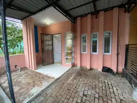 Dijual rumah di komplek firdaus garden sei rampah per tahun