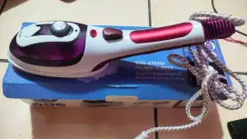 Setrika uap GM Bear
