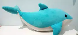 Boneka dolphin biru muda