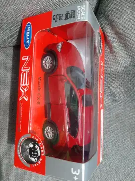 Die cast mazda CX5