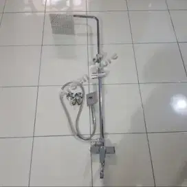 Paket Shower Tiang/Shower Bathtube/Shower Panas Dingin