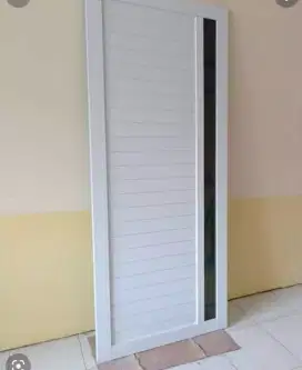 pintu almunium dan kaca