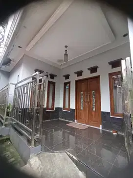 Dijual cepat rumah