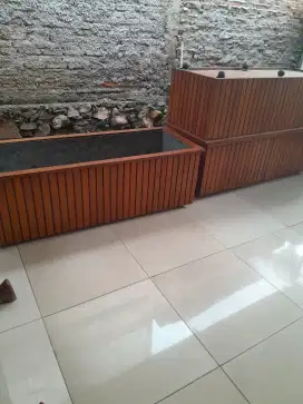 Jual 3 buah tempat pot bunga dari jati solid