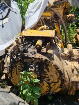 Transmisi doser komatsu D375a-5