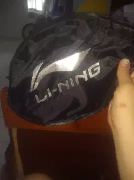 Sarung untuk raket