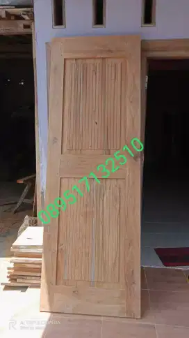 Pintu kayu jati perhutani