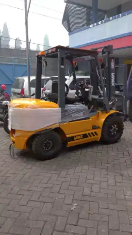 Jual Forklift Diesel ISUZU VMAX 3 Ton Transmisi Matic