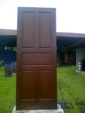 Pintu kayu dan jendela kayu