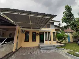 Disewakan Rumah Pojok Di Area Mataram