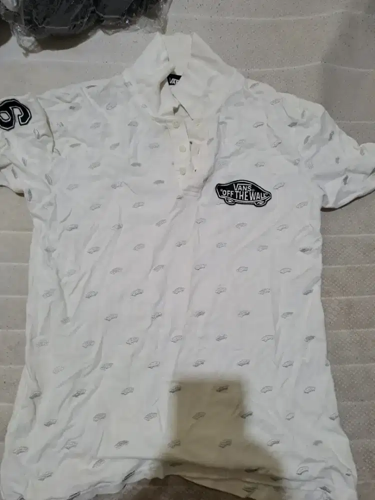 Kaos kerah polo vans original full print size M putih jual murah Bu