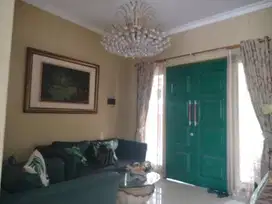 Dijual Rumah di dalam perumahan dgn kolam renang,Jakasampurna Galaxy