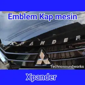 Emblem tulisan timbul crome atau hitam