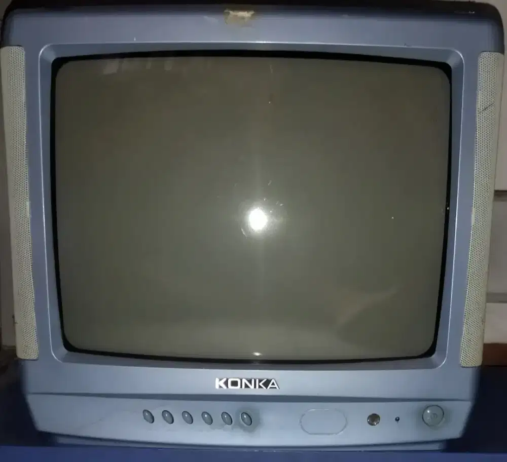Tv  konika 14 inchi