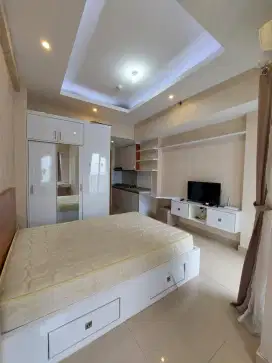 Disewakan termurah Tahunan studio furnish apartement the nest