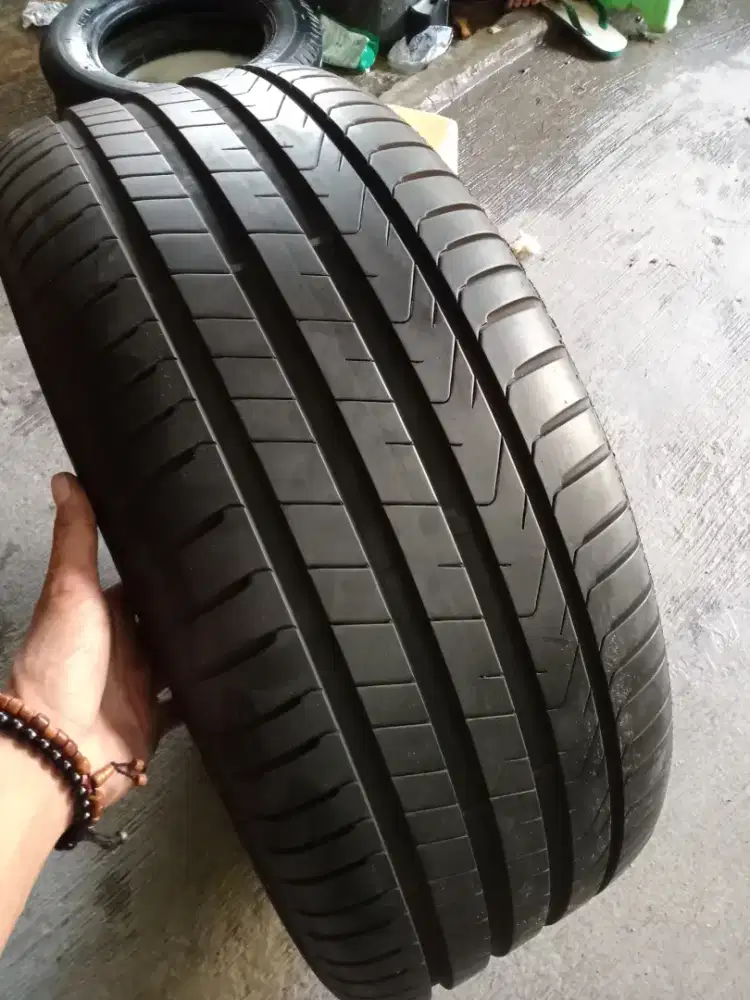 Ban Pirelli cinturatop7 RFT 255.45 R19