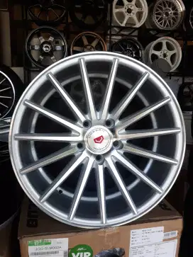 VELG VOSSEN R17×7.5/8.5 H5×114 HRV,CRV,BRV,INNOVA,TERIOS,RUSH,EXPANDER