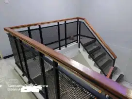 Railing tangga perporate