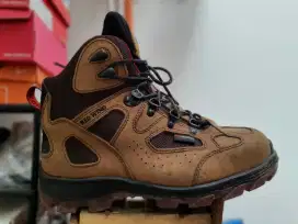 Redwings size 41-42 F2413 kulit murah