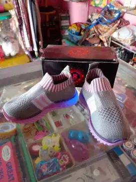 Sepatu anak led