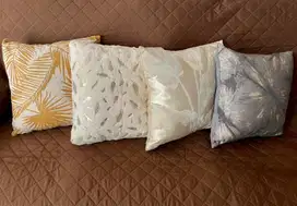 Bantal kursi informa