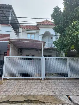 Dijual Rumah Dalam Cluster Lokasi Strategis