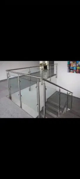 railling /balkon stainlessteel kombinasi kaca