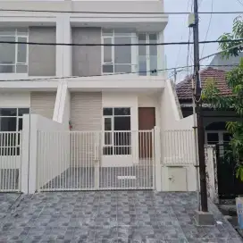 Rumah baru manggis pondok candra indah 2 lantai kamar mandi dalam shm