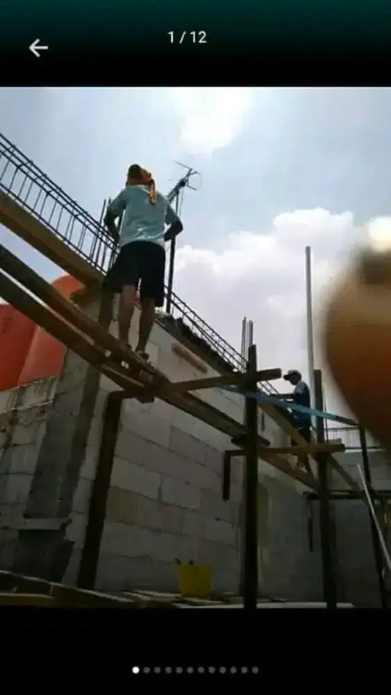 Tukang harian panggilan renovasi