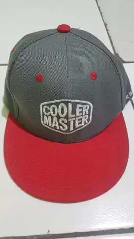 Topi Coolermaster.