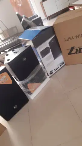 gila! spk active 1000Watt XR7 15..no huper beta3 mackie yamaha ashley